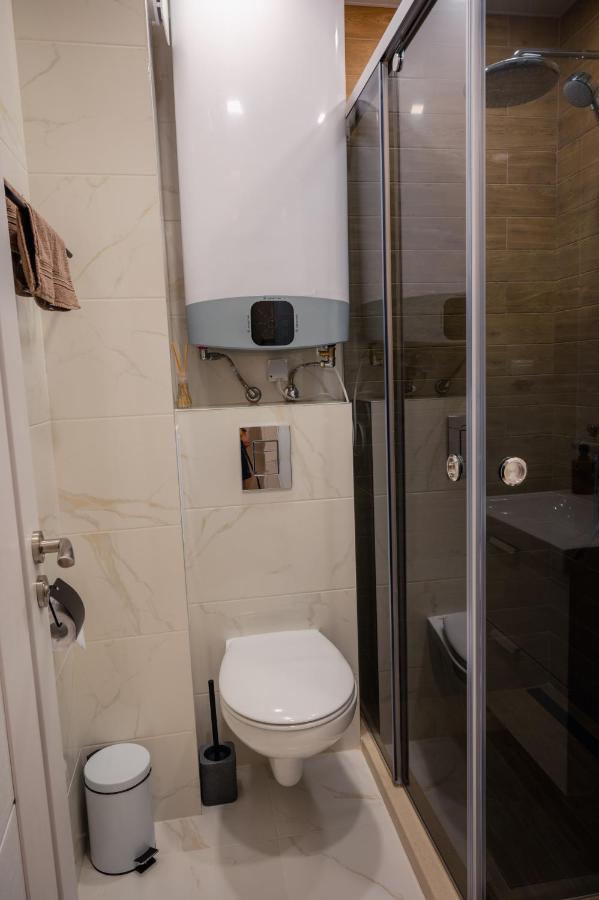 Emerald Suite With Private Parking Varna Dış mekan fotoğraf