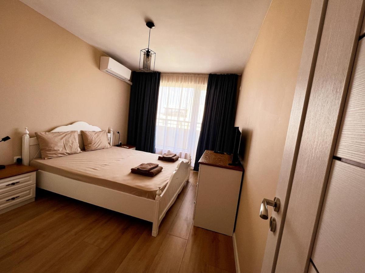 Emerald Suite With Private Parking Varna Dış mekan fotoğraf
