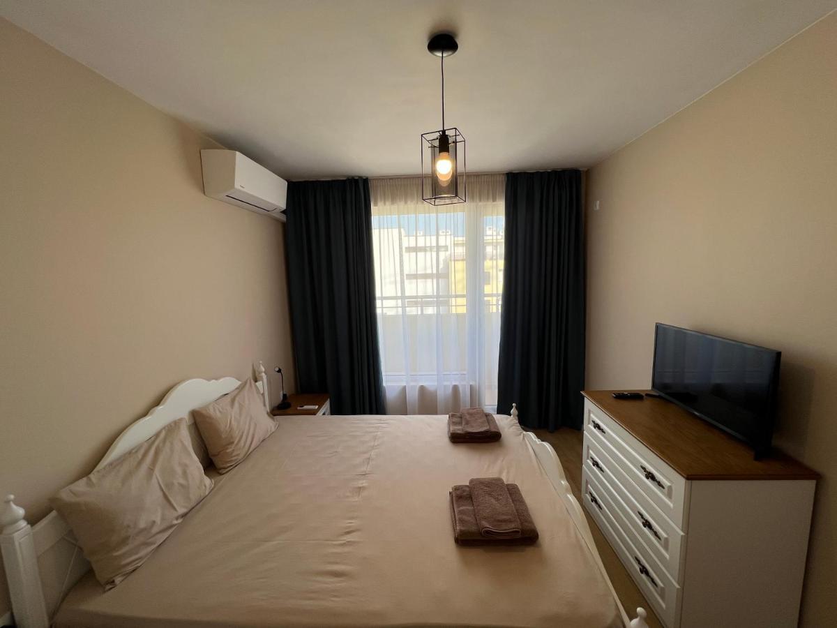 Emerald Suite With Private Parking Varna Dış mekan fotoğraf